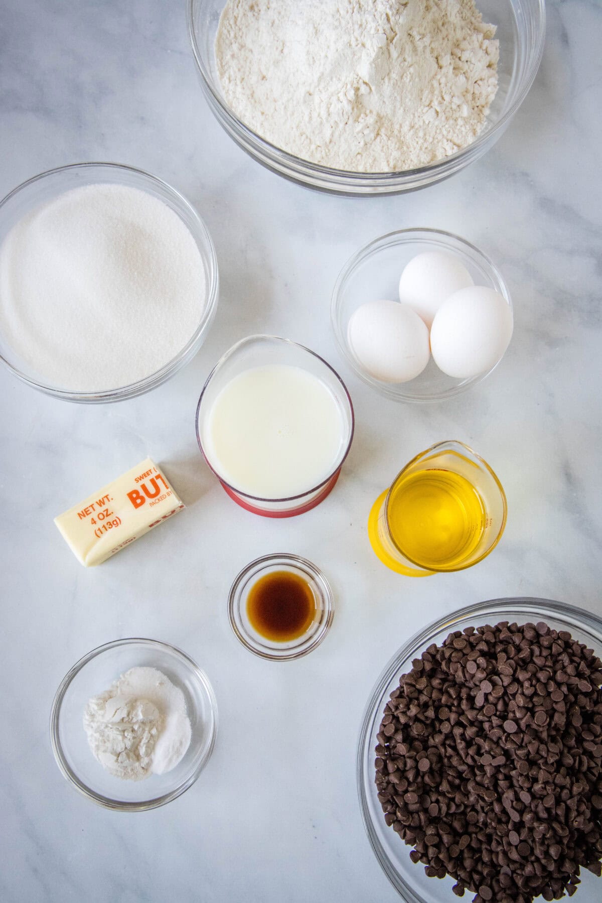 chocolate chip muffin ingredients