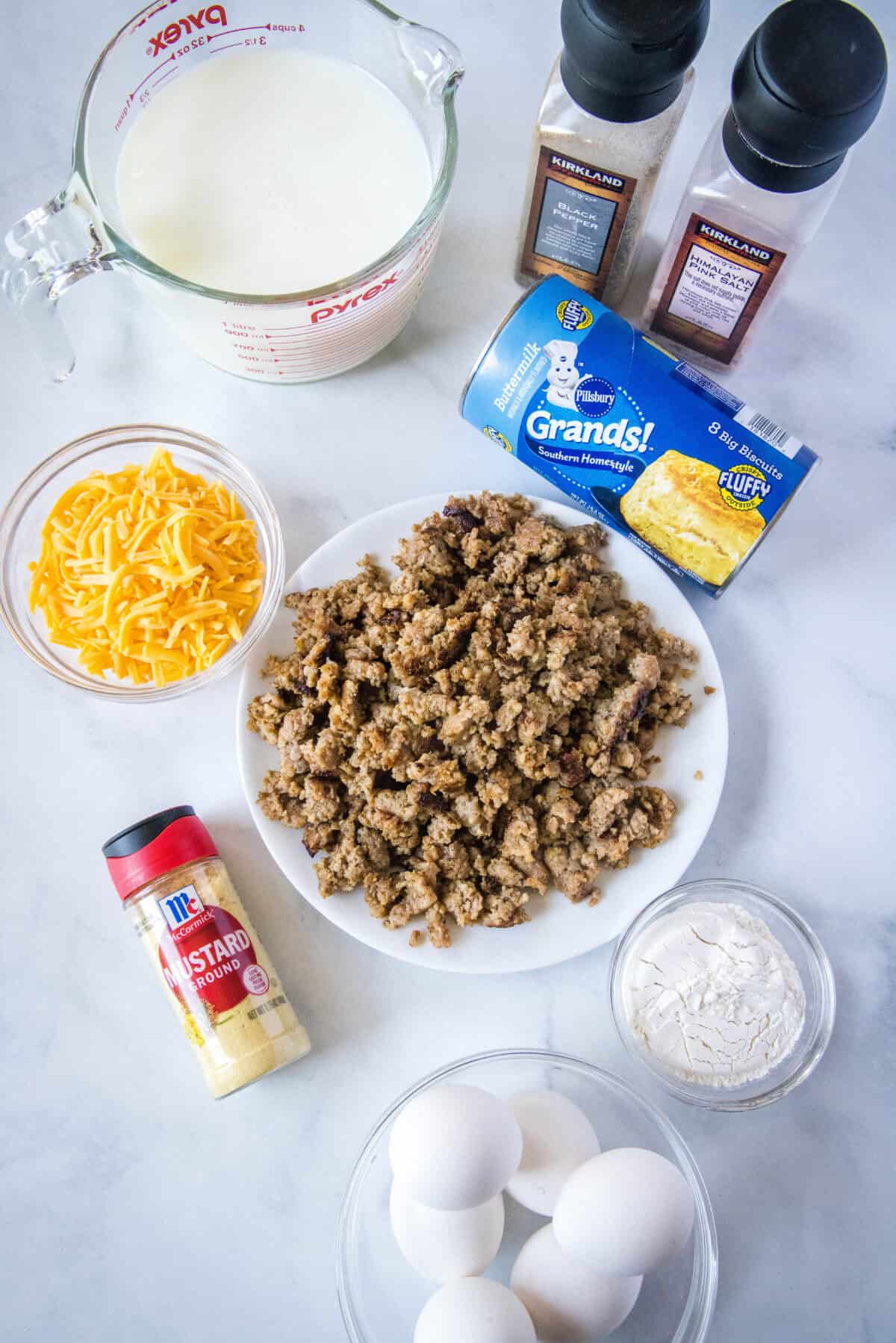biscuits and gravy casserole ingredients