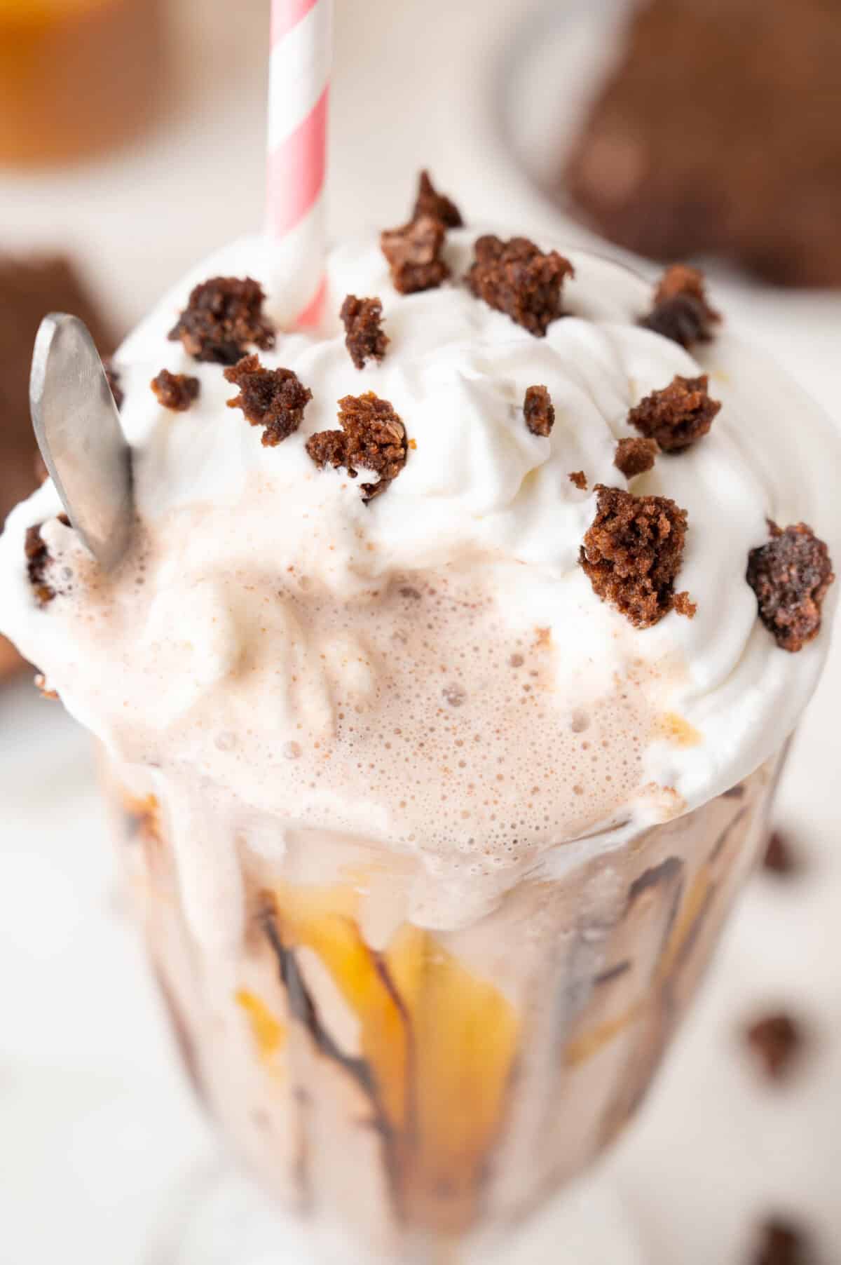 brownie milkshake in a glass