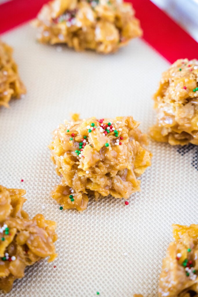 no bake cornflakes cookies on a baking tray