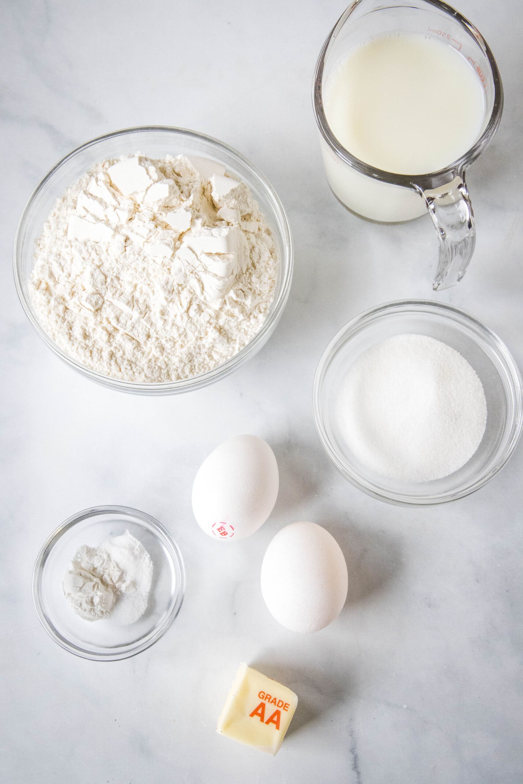 Ingredients for griddle cakes.