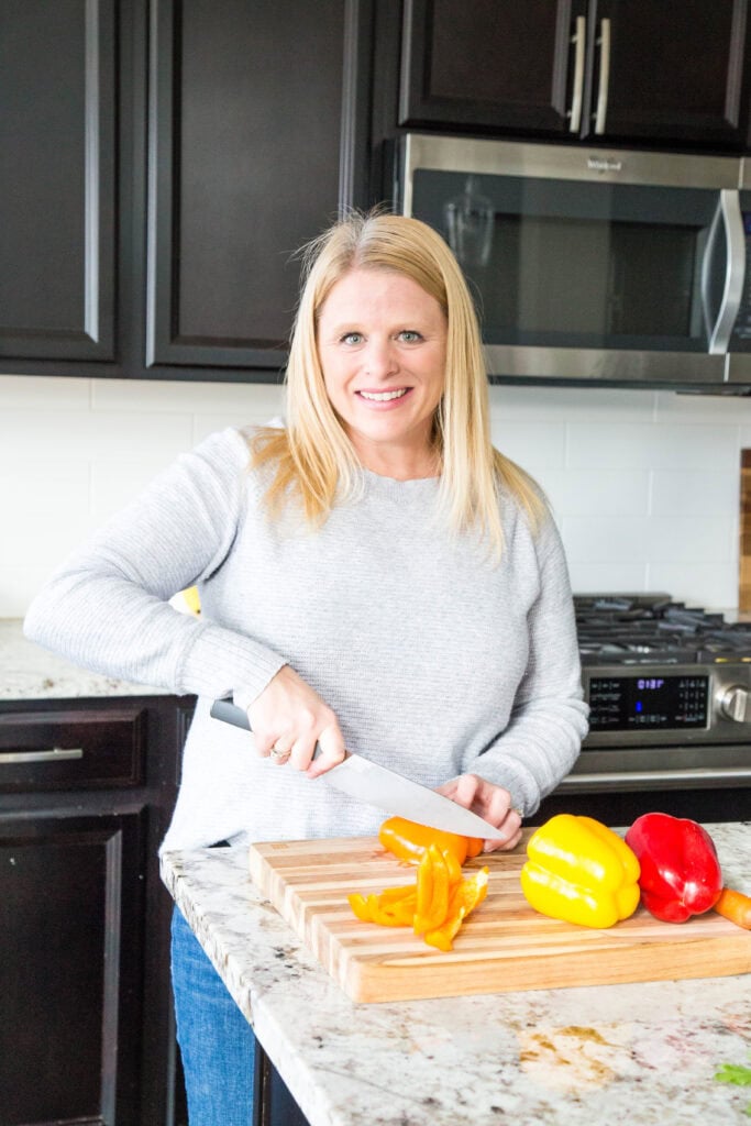 I'm Erin, the write and cook behind Dinners, Dishes, and Desserts