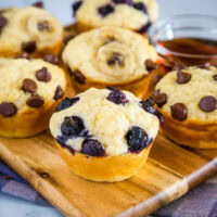 Easy Homemade Pancake Muffins - get pancakes for breakfast with these easy muffins! They are great to freeze for busy mornings, and you can top them however you like!