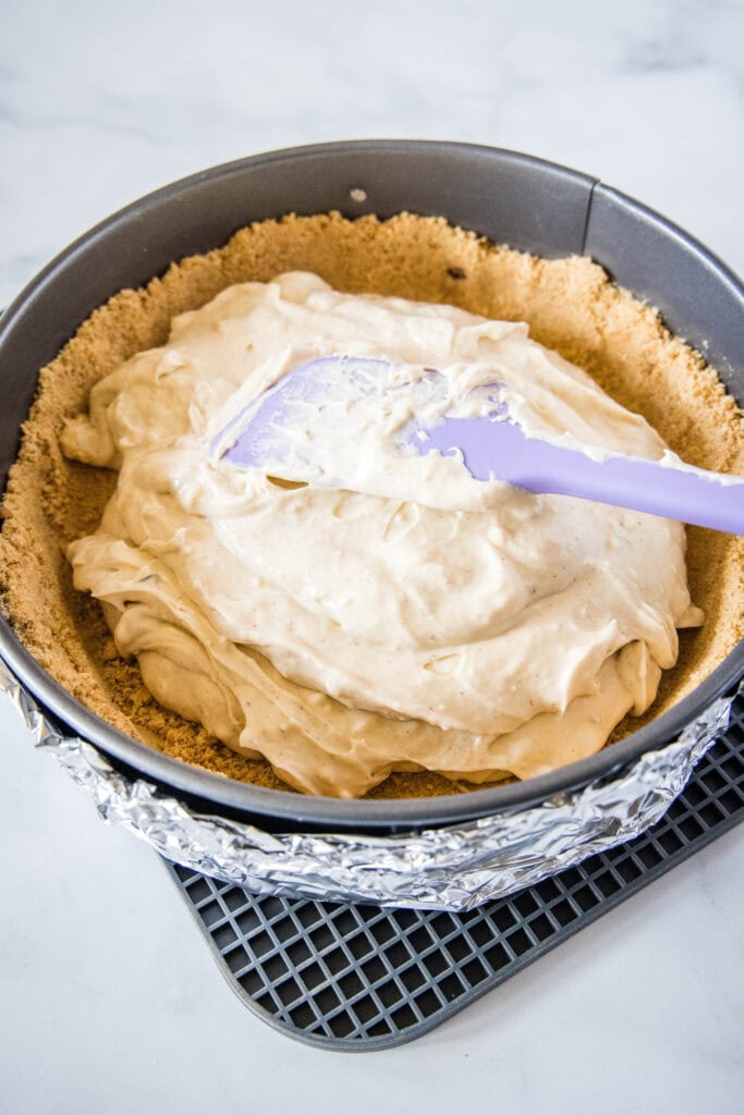 cheesecake filling in graham cracker crust