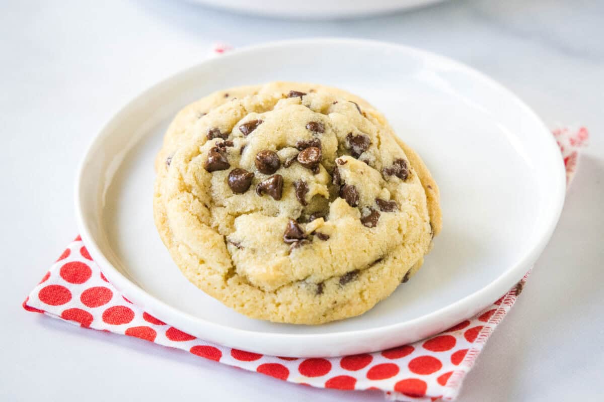 Perfect Chocolate Chip Cookies - These thick, chewy, and soft chocolate chip cookies are everything a cookie should be—crispy edges, gooey centers, and loaded with melty chocolate chips. Cookie perfection in every bite!