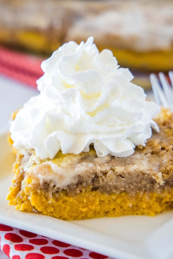 close up pumpkin dump cake