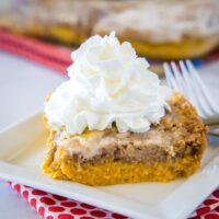 close up pumpkin dump cake