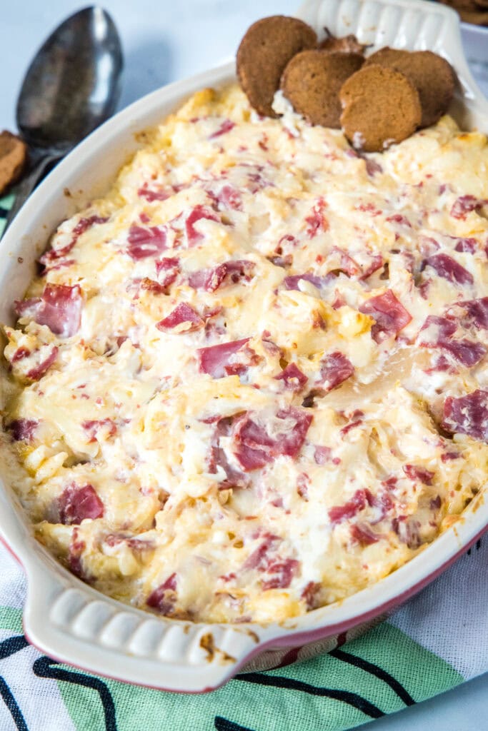 hot reuben dip with rye chips