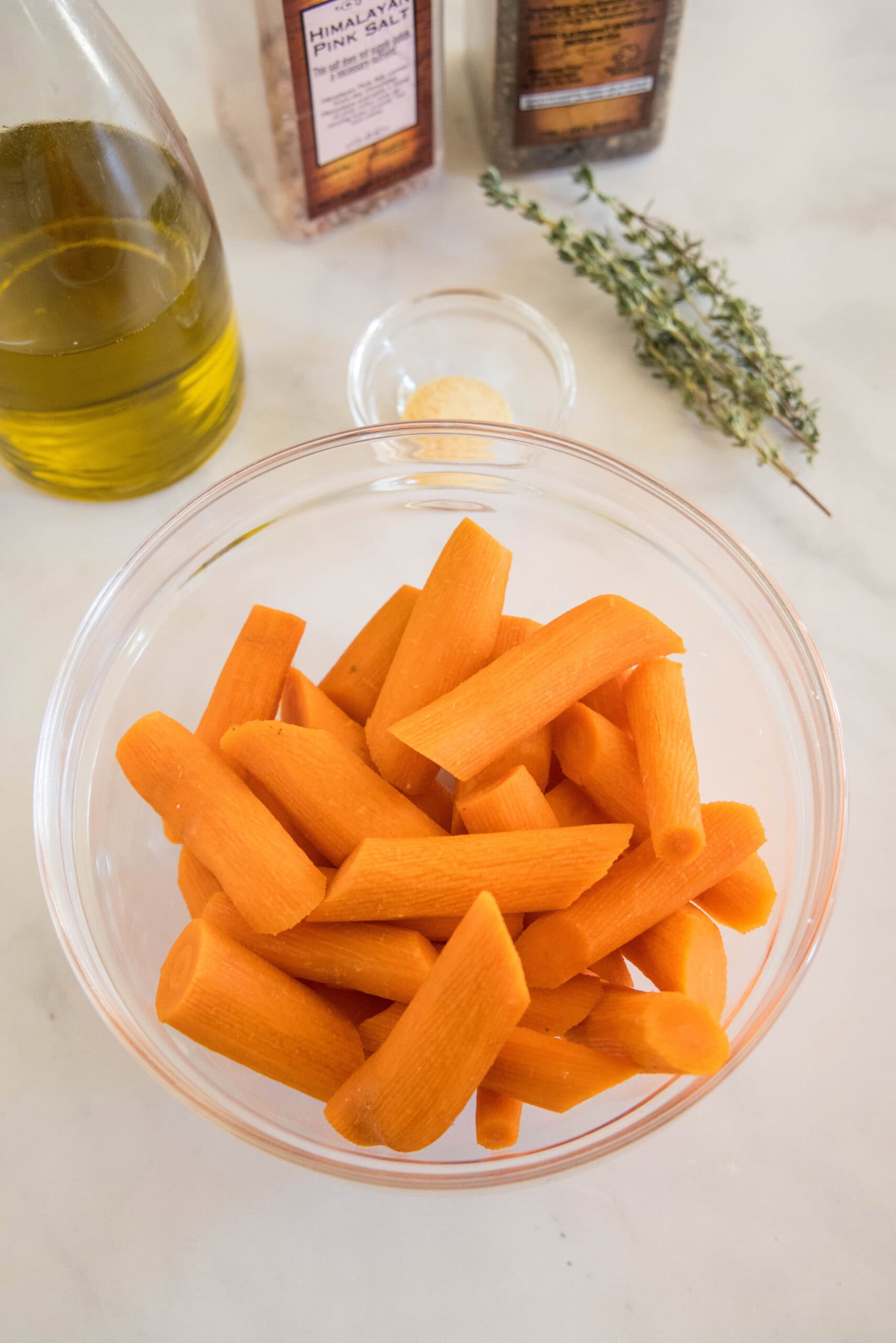 Ingredients for oven roasted carrots.