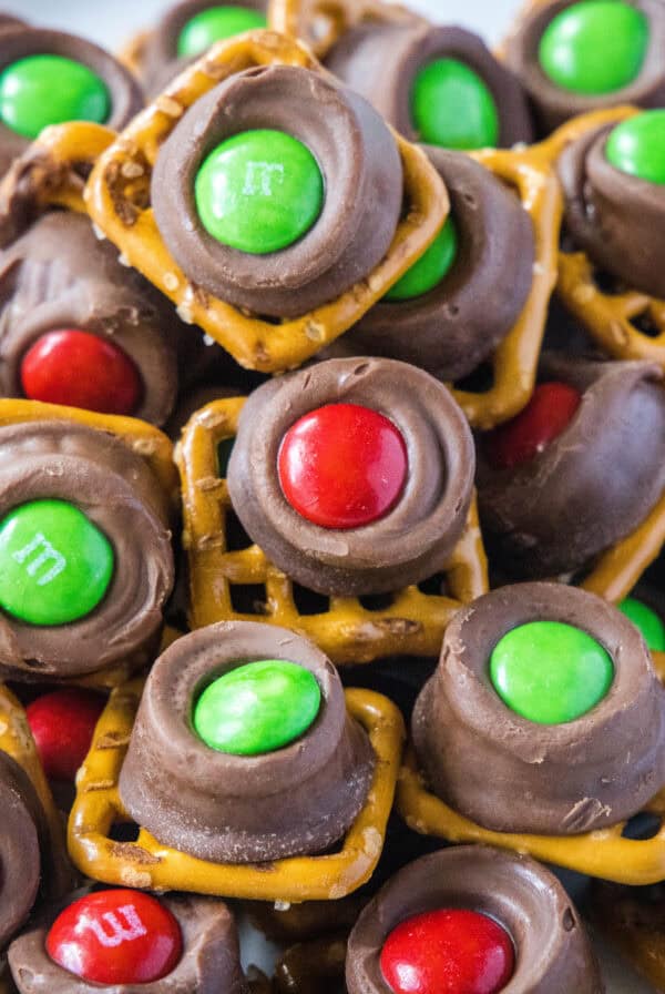 cropped close up rolo pretzels arranged on a plate