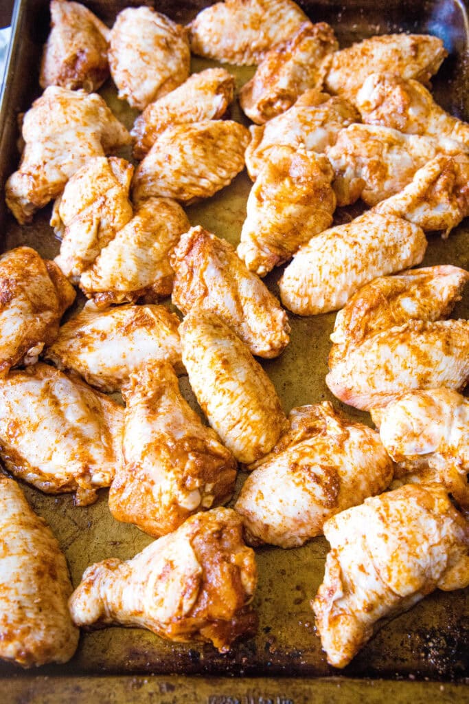 chicken wings rub with dry rub