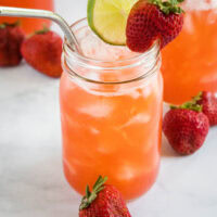 close up c glasses with fresh strawberry water
