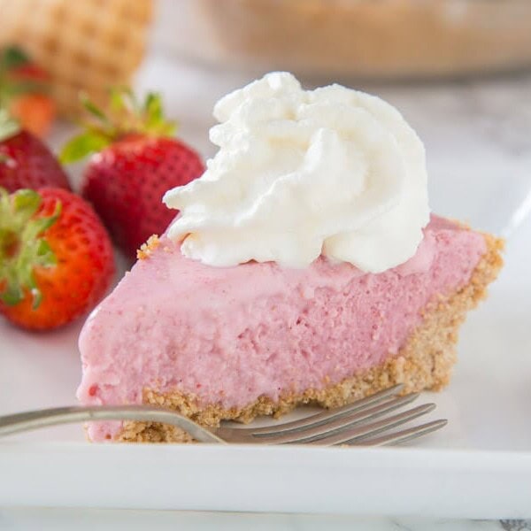 strawberry milkshake pie on a plate