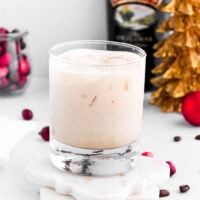 cropped pic of white russian in a glass